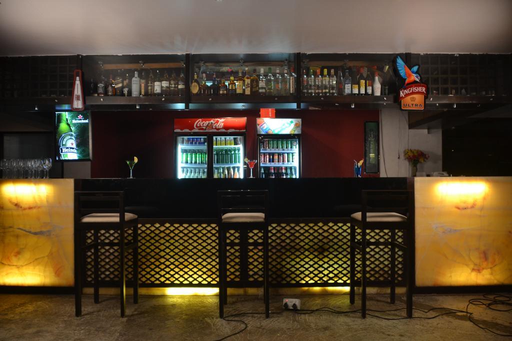 Sea Rock Inn 다만 외부 사진